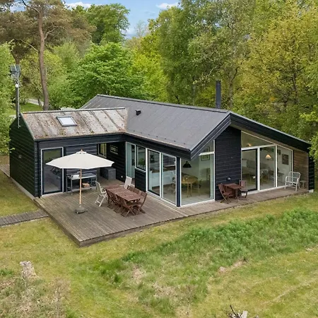Cozy Low-energy With Sea Views Hébergement de vacances Ørsted