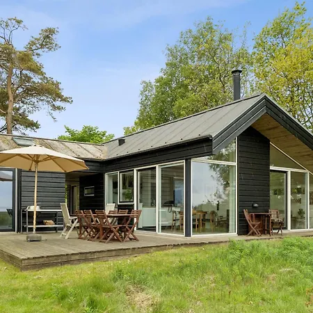 Cozy Low-energy With Sea Views Hébergement de vacances *