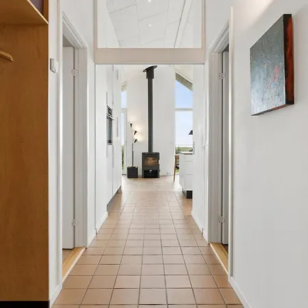 Cozy Low-energy With Sea Views Ørsted