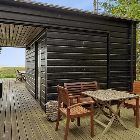 Cozy Low-energy With Sea Views *
